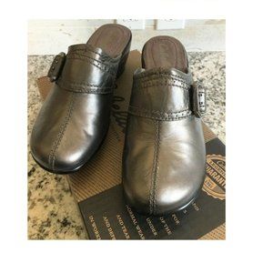 Women's Clogs Heels Pewter Gray Cabela's Haynes Size 7.5 M NEW IN BOX